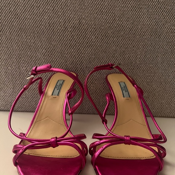 Prada heels - Hot pink - Picture 3 of 5